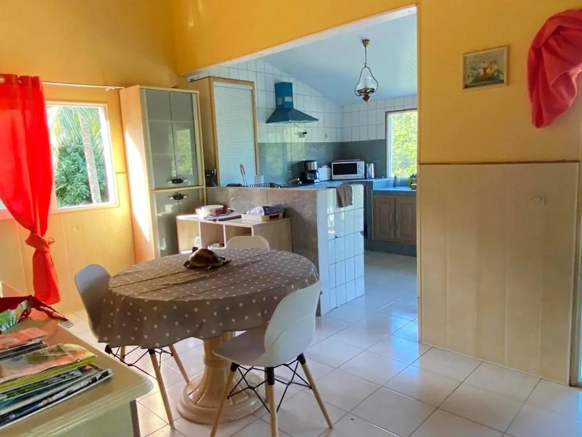Hébergement de vacances Maison de 5 chambres a Bas Vent a 500 m de la plage avec vue sur la mer jardin amenage et wifi