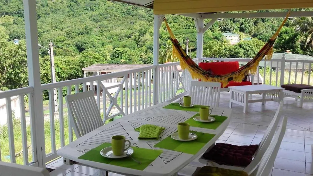 Maison de 5 chambres a Bas Vent a 500 m de la plage avec vue sur la mer jardin amenage et wifi location