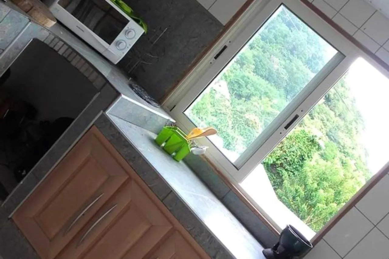 Maison De Charme Avec Vue Sur Mer A Bas Vent - Confort Optimal Guadeloupe