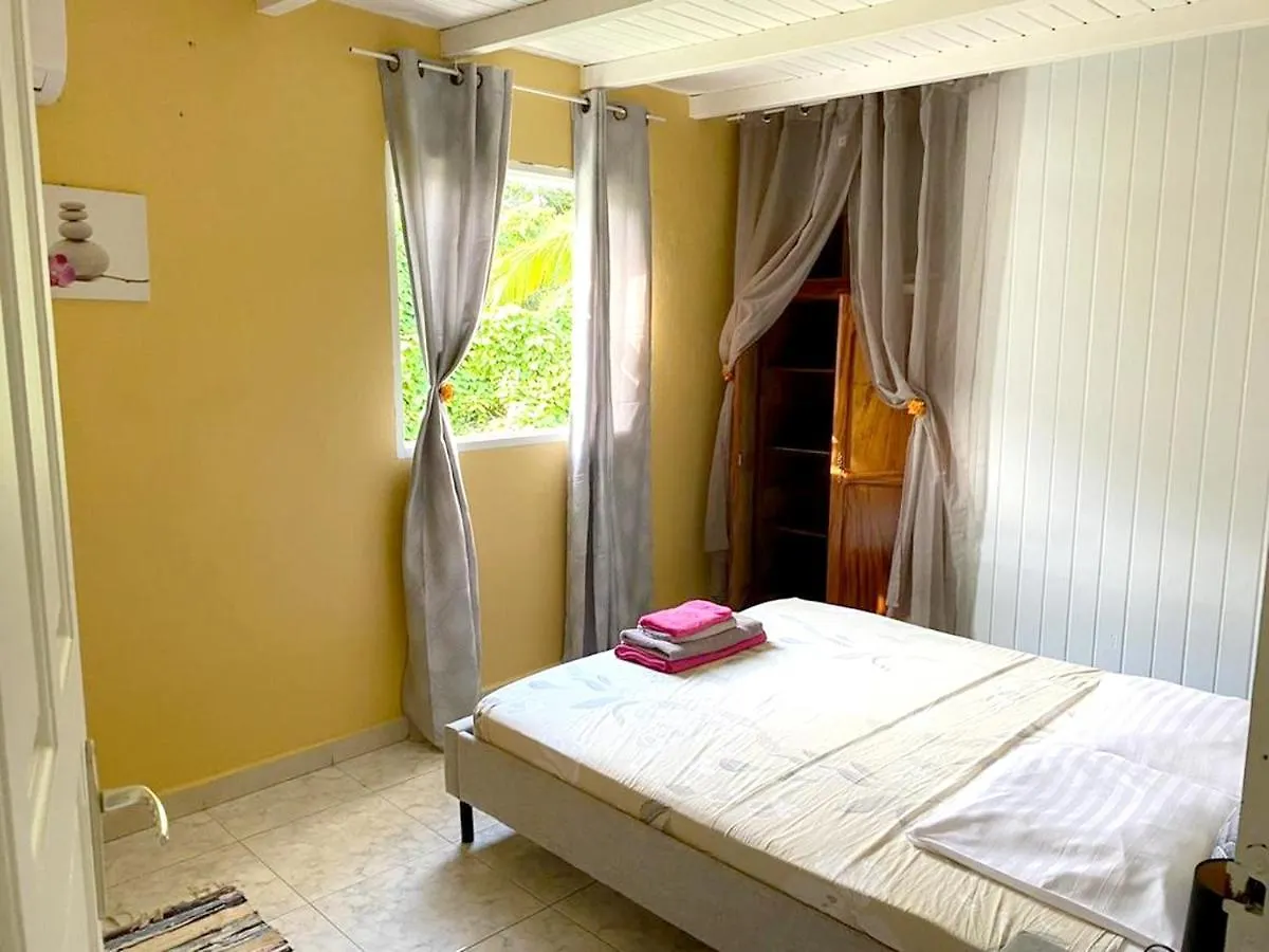 Nyaraló Maison De Charme Avec Vue Sur Mer A Bas Vent - Confort Optimal Guadeloupe